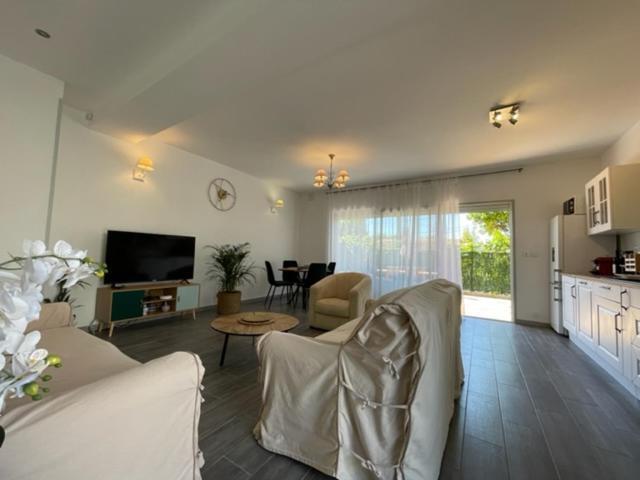 2 Pieces En Rdjardin Avec 2 Grands Terrasses Apartment Antibes Luaran gambar